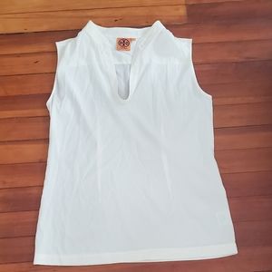 Tory Burch top. Like new very cute and perfect for the summer.